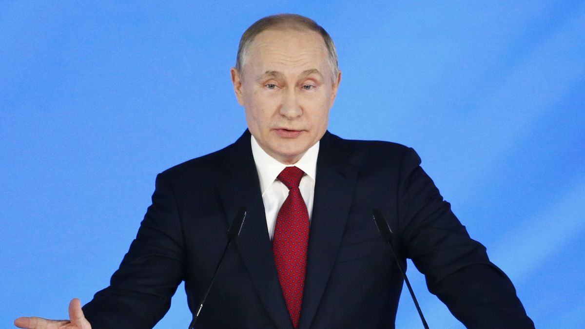 Putin odmítl úvahy o doživotním mandátu prezidenta